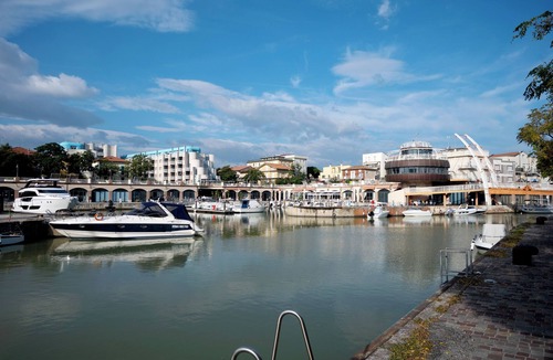 Gabicce Mare Apartment | Frog 30 - Two Bedroom Apartment, Sleeps 5