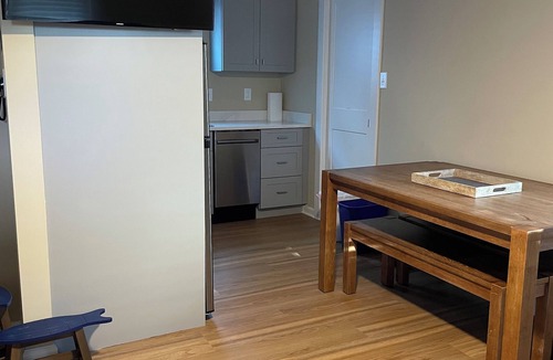 Wildwood Apartment | Full Remodel-everything is new! 1.5 blks from beach and boardwalk