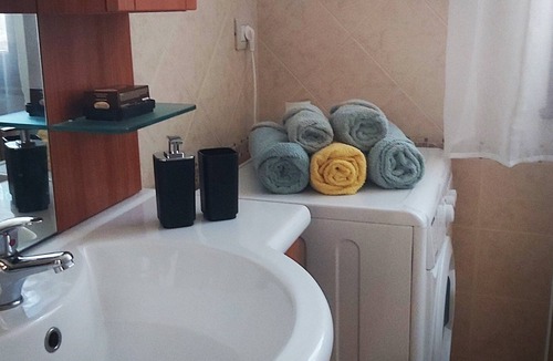 Casa Ottani Apartment | Furnished apartment 10 minutes from MIRABILANDIA and Zoo S Affari