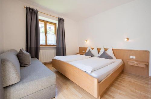 Caldaro Sulla Strada del Vino Apartment | Göllerhof