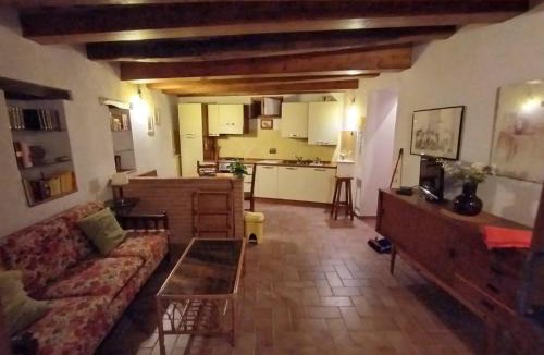 Ravi Apartment | GAVORRANO - Ravi appartamento indipendente