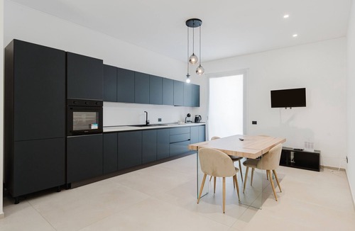 Santa Margherita di Belice Apartment | GC Luxury Apartments & Spa 'Comfort Apartment' with Balcony, Wi-Fi and Air Conditioning