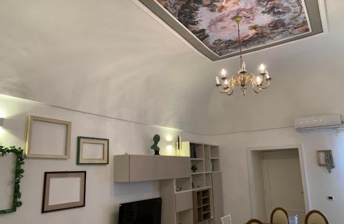 Palo del Colle House | Geometric Hermes Bianca