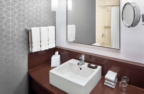 North Rosslyn Hotel | Georgetown Views | Fitness Center. Great Events