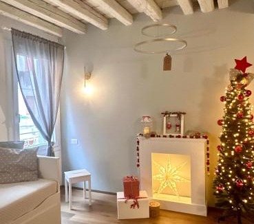 Chioggia Apartment | Gingerbread Suite Originale appartamento a tema Natale in centro storico