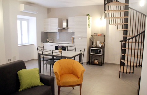 Loreto Apartment | Giolo House - recently renewed apartment