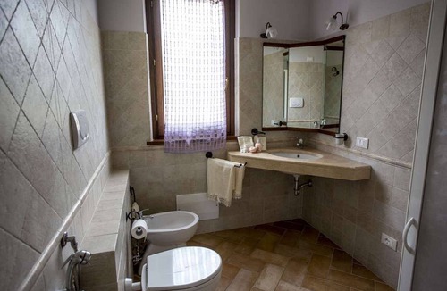 Crocemaroggia Other | Glicine Apartment in Farmhouse with garden and swimming pool
