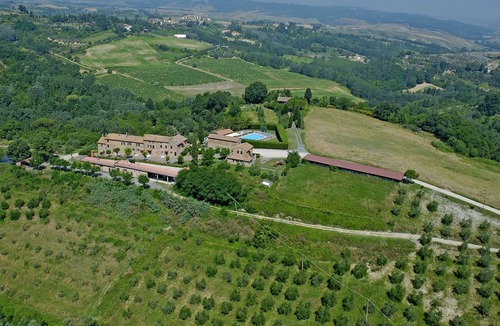 Montaione Apartment | Gloriana 3 - Holiday Rental in Country House with swimming pool in Chianti, Tuscany