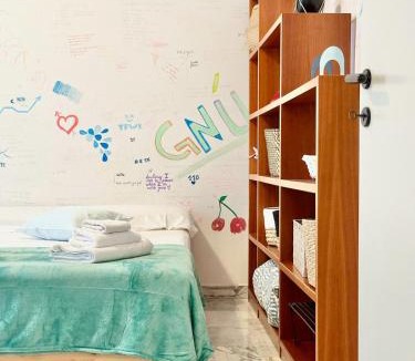 Casoretto Apartment | Golden Luxe - Graffiti House