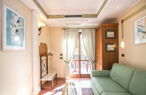 Guidonia Montecelio Apartment | Golf Club Suite 1 Rome