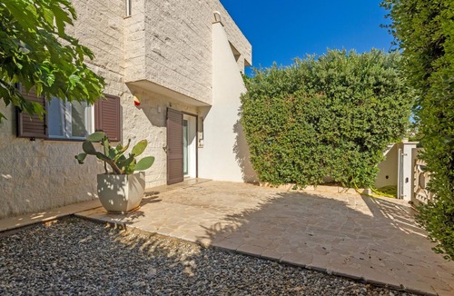 Torre Santa Sabina House | Gorgeous home in Torre Santa Sabina