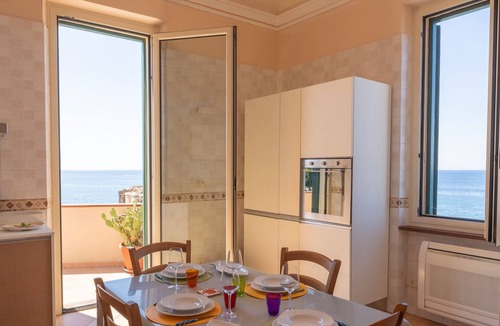 Alghero City Centre Apartment | Gorgeous terrace on the gulf of Alghero
