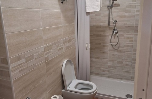Guzman Apartment | Grazioso Appartamento Fresco Naturale Situato nel Cuore di Bevagna