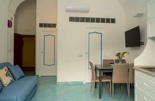 Maiori Apartment | GRECALE: AMAZING TERRACE/SEA VIEW - UP TO 5 GUESTS