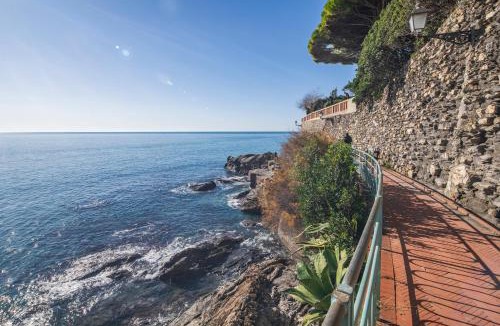 Sant'Ilario Apartment | Green Home Seaside, Parking, Wifi, Ac, Genova Nervi