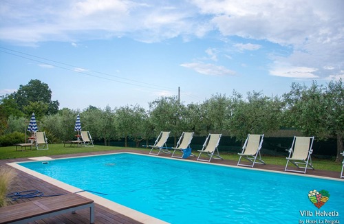Corropoli House | Ground Floor Apartment with Outdoor Pool