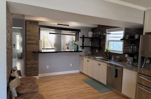 Long Branch House | Ground-level bed and bath! Well equipped beautiful backyard and near the beach.