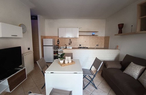 Campo Ascolano House | GUEST HOUSE RIVA TOGNAZZI DETACHED HOUSE, QUIET STAY HOLES CITY.