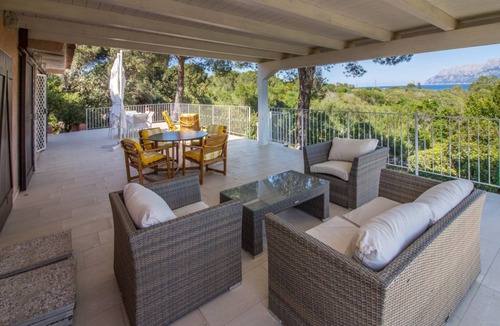 Porto Istana Apartment | GuestHost - Seaview Villa with Large Terrace