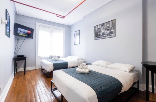 Hamilton Heights Apartment | Hamilton House Studio Apt 4 with Fireplace, Private Bathroom in Manhattan NYC