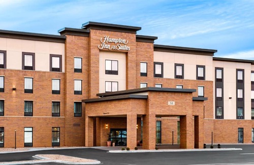 Historic Downtown La Crosse Hotel | Hampton Inn and Suites La Crosse Downtown
