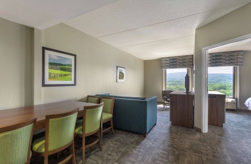 Bedford Hotel | Hampton Inn Bedford