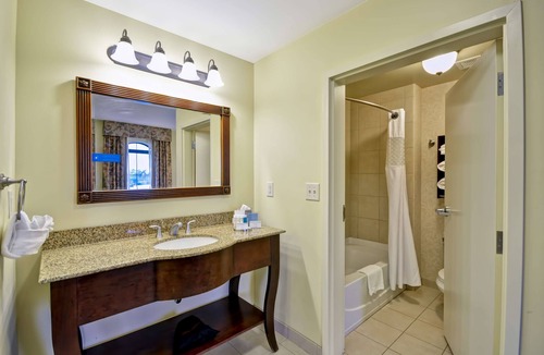 North Charleston Hotel | Hampton Inn & Suites North Charleston-University Blvd