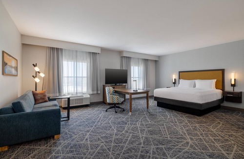 West Des Moines Hotel | Hampton Inn & Suites West Des Moines/SW Mall Area