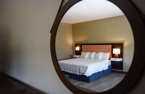 Lenoir Hotel | Hampton Inn & Suites Lenoir