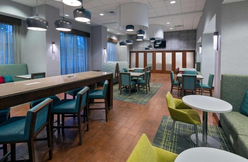 Winston - Salem Hotel | Hampton Inn & Suites Winston-Salem/University Area