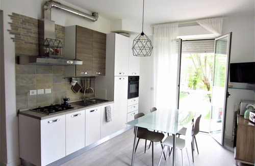Viserbella Apartment | ★ HAPPY WHALE Apartment ★