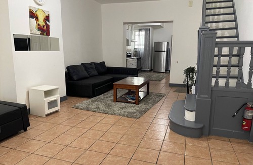 West Philadelphia House | HE, spacious 5 bedrooms 3 bathrooms house entire house