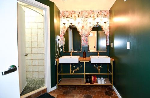 Adams Morgan Hotel | HighRoad Washington DC