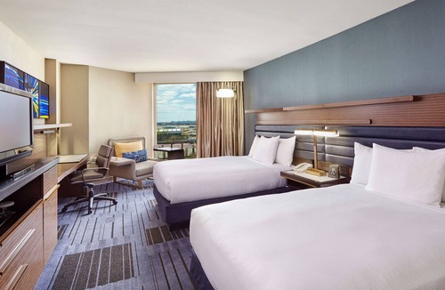 Elizabeth Hotel | Hilton Newark Airport