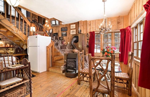 Redstone Cottage | Historic Cottage on Private Estate, Pool & Tennis
