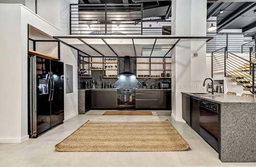 Center City East Apartment | Historic District Loft! Garage Parking! Sleeps 13