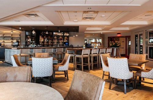 Red Wing House | Historic Red Wing Lux Hotel,Premium Room Close to Dining-Museums-Art & More!