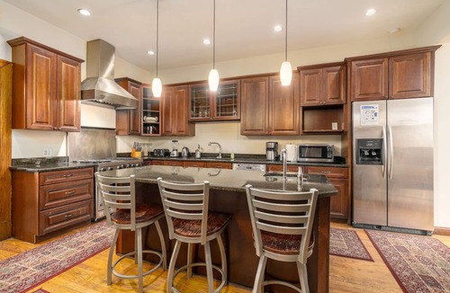 Adams Morgan House | Historic & Stately 5 Bedroom Home in Adams Morgan