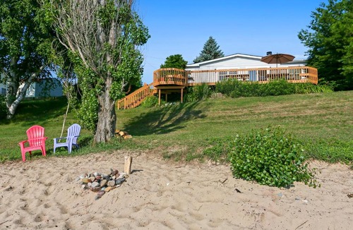 Carsonville House | Hoff Cottage on the Beach