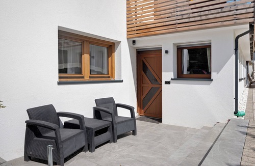 Riscone Apartment | Holiday Apartment "Haus Mader 3" with Mountain View, Private Terrace & Wi-Fi
