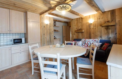 Valdisotto Apartment | Holiday Apartment "Casa Clus Bormio 2" with Mountain View, 2 Balconies & Wi-Fi