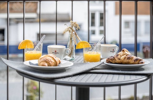 Valdaora di Mezzo Apartment | Holiday Apartment "Dolomiten Villa Colli" with Balcony & Wi-Fi