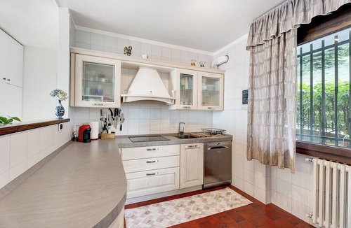Premeno Apartment | Holiday Apartment "Gran Vista" with Lake View, Private Terrace & Wi-Fi