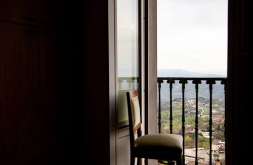 Ariano Irpino Apartment | Holiday Apartment "Casa Vela" with Mountain View, Private Terrace & Wi-Fi