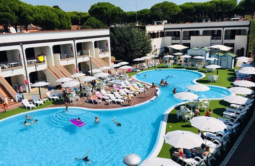 Lido di Spina Apartment | Holiday apartment with outpool