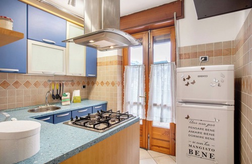 Panorama Apartment | Holiday Apartment "La Maison Des Jumeaux" with Private Terrace, Shared Garden & Wi-Fi