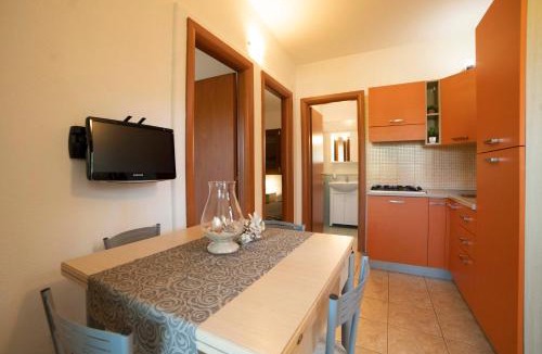Mattinata House | Holiday Apartment orchidea with swimming pool and private beach -3