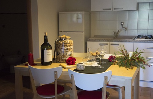 Francavilla d'Ete Apartment | Holiday Flat with Private Swimming Pool. Privacy, Relaxation and Nature