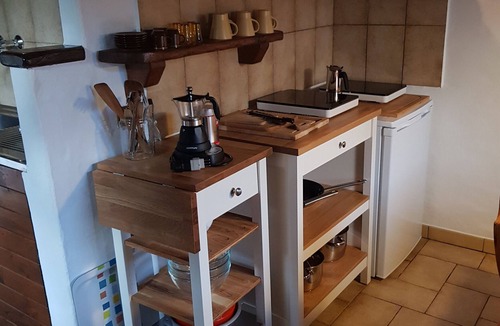Lunecco House | Holiday Home 'Casa Piccola' with Mountain View, Private Garden and Wi-Fi