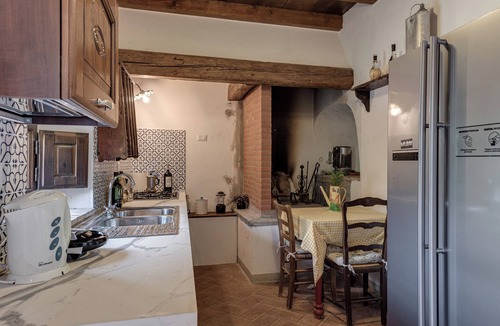 Barberino di Mugello House | Holiday Home 'Castello Di Mangona' with Mountain View and Private Garden
